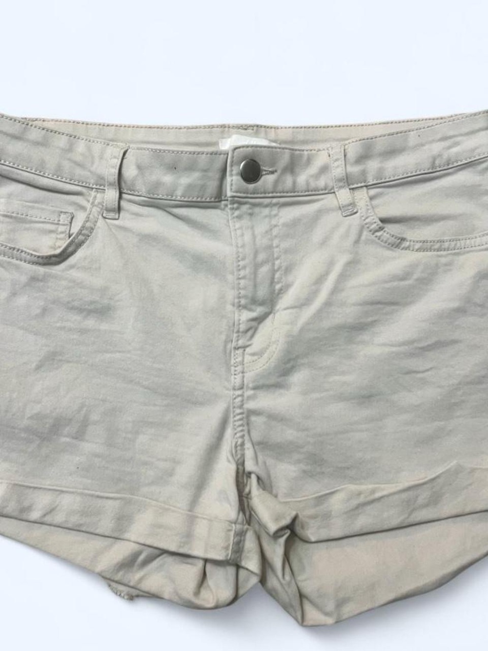 H&M Light Beige Roll-Hem Women’s Jean Shorts